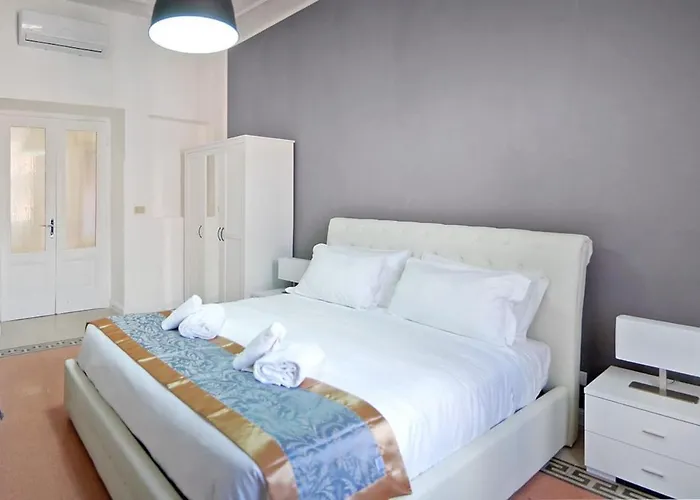 Guardabassi Collection - Vatican White By Varental Apartment